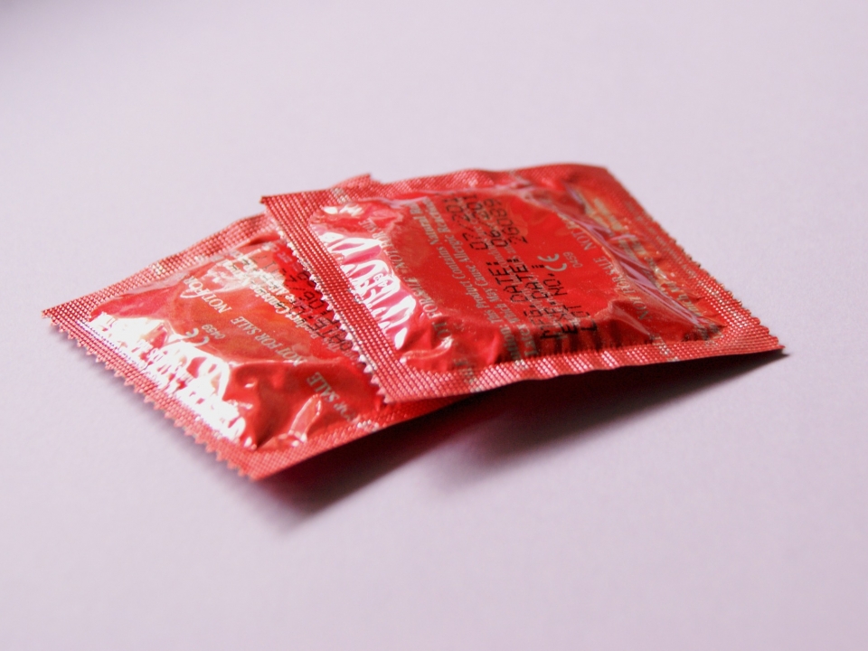 Image for Контрафактные презервативы и поддельный алкоголь продавали в нижегородском магазине