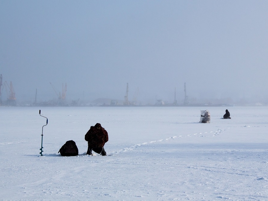 В Воротынском районе рыбак провалился под лед и погиб