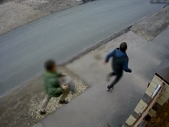 Побег с самоваром: кража антиквариата в Арзамасе попала на камеру (видео)