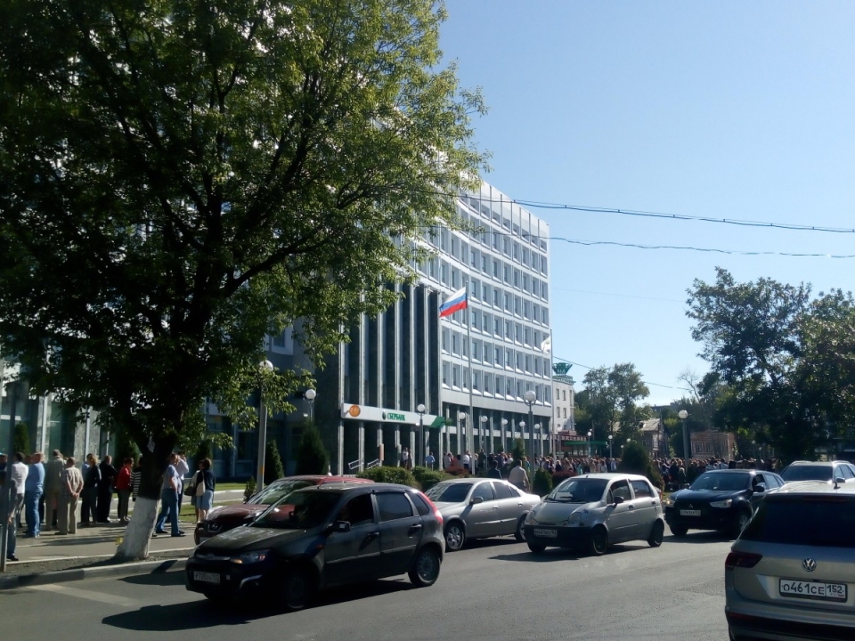 В центре Нижнего Новгорода эвакуировали здание Сбербанка