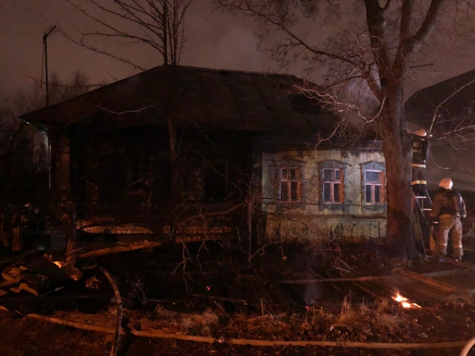 Image for Мужчина заживо сгорел на пожаре в Московском районе