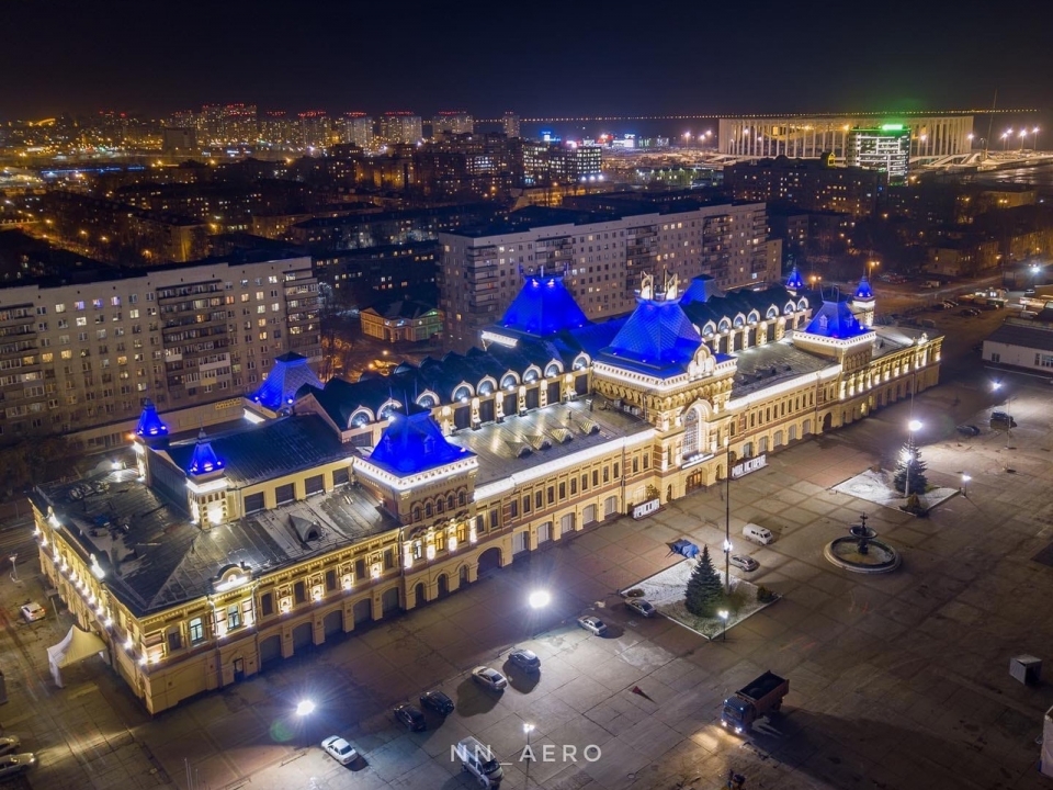 Image for Нижний Новгород засветился синим цветом: фоторепортаж