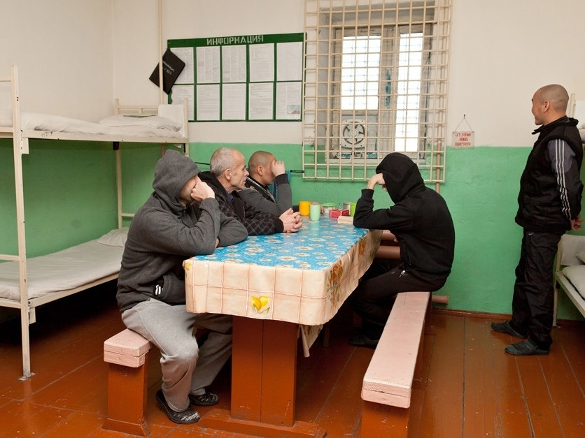 В нижегородских СИЗО более 30 заключенных с ВИЧ оставили без лечения