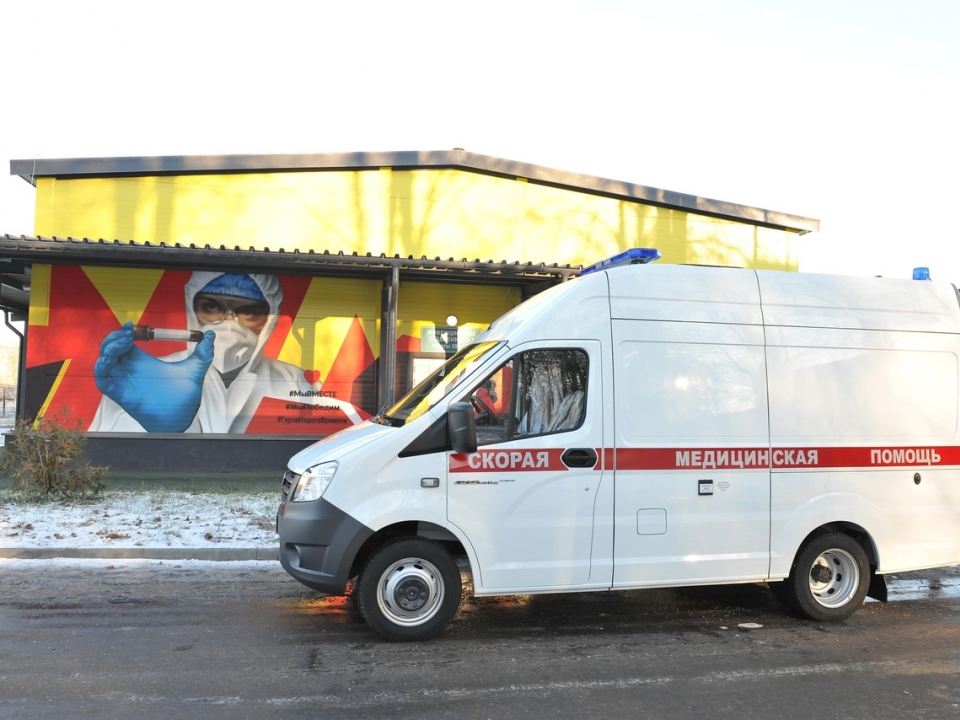 «Группа ГАЗ» подарила автомобиль скорой помощи нижегородскому COVID-госпиталю 