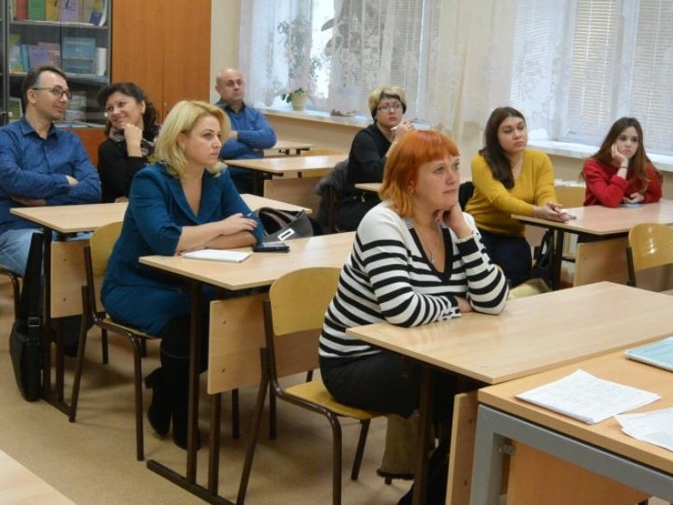 Image for Нижегородских родителей пригласили на онлайн-собрание с министром образования