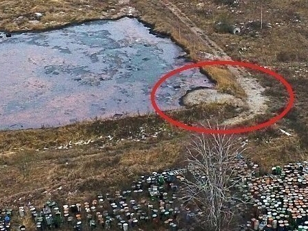 Жители Павлова требуют ликвидировать химическую свалку на Ждановской нефтебазе
