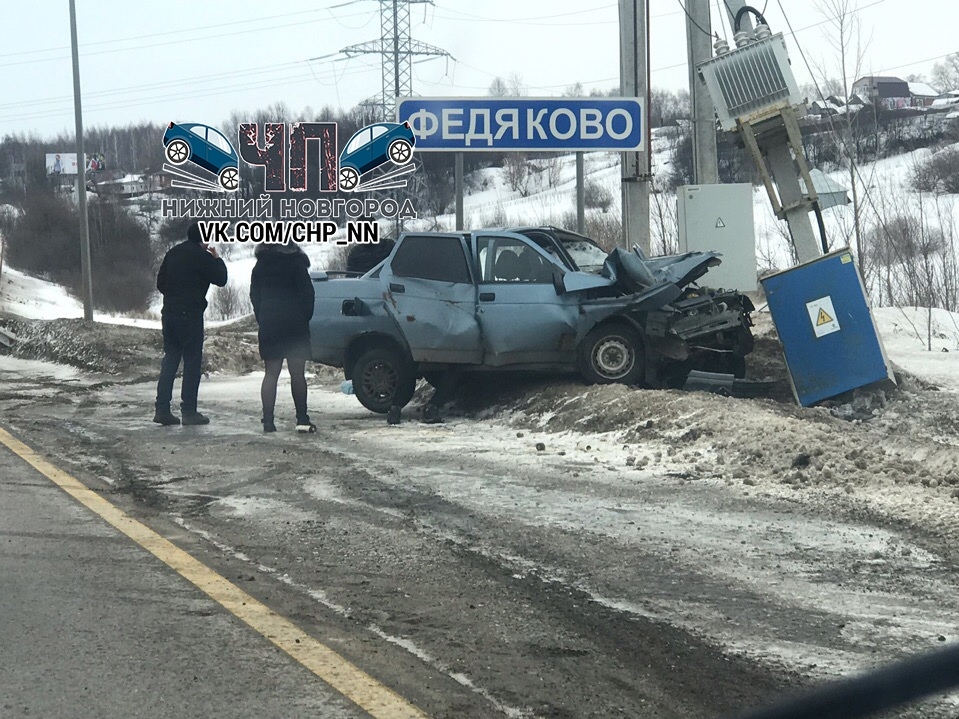 Image for Автомобиль снёс трансформатор у деревни Федяково в Нижегородской области