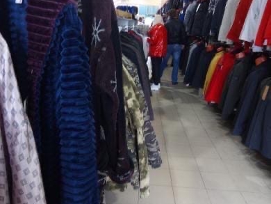 Нижегородские магазины разрешают мерить одежду вопреки Указу губернатора