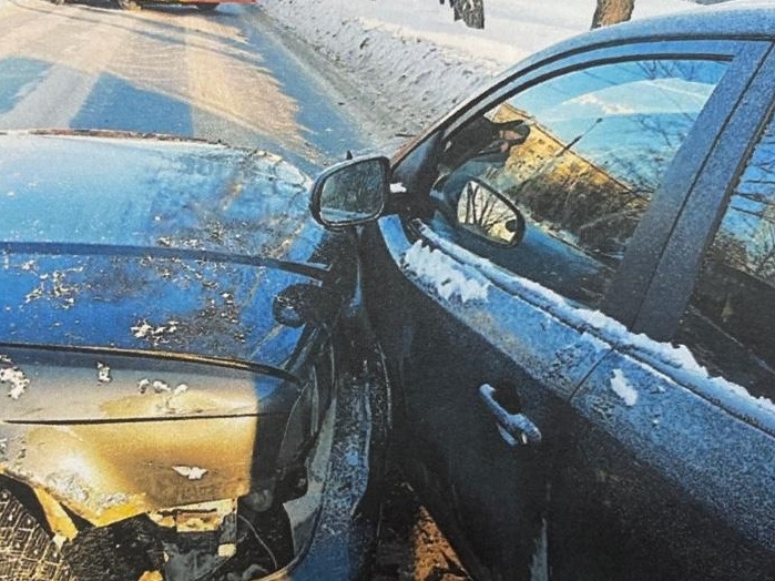 Image for 25-летняя пассажирка БМВ пострадала в ДТП на Автозаводе