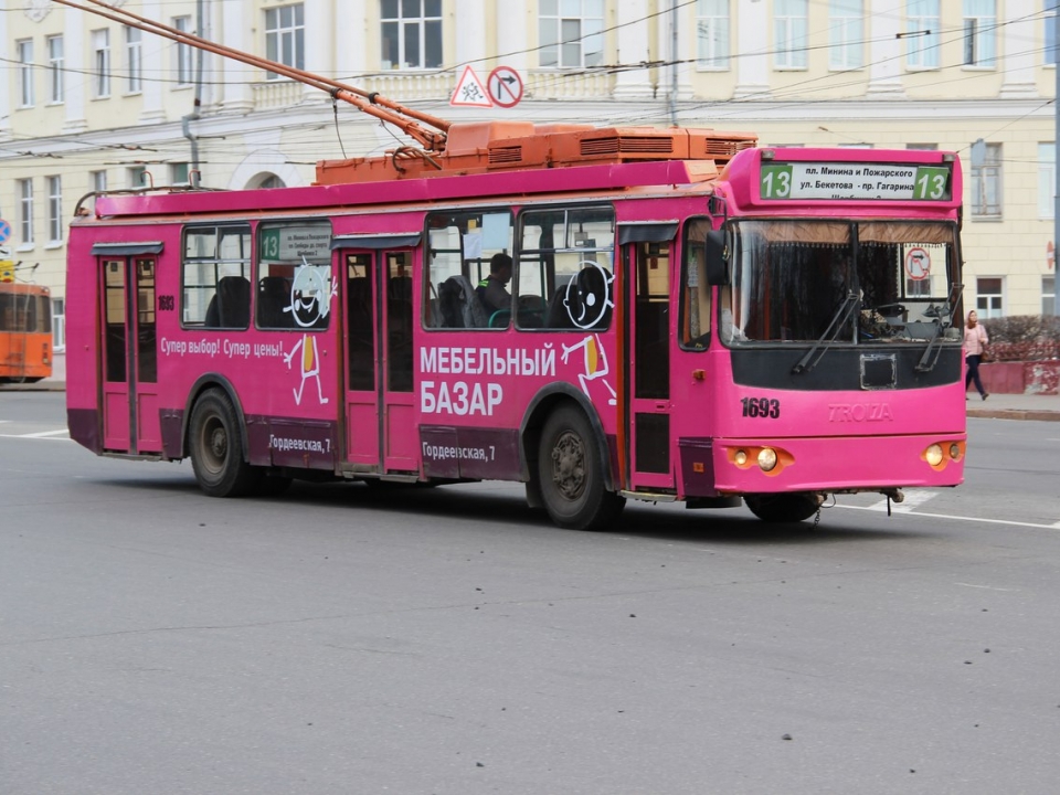 В Нижнем Новгороде из-за обрыва проводов встали троллейбусы