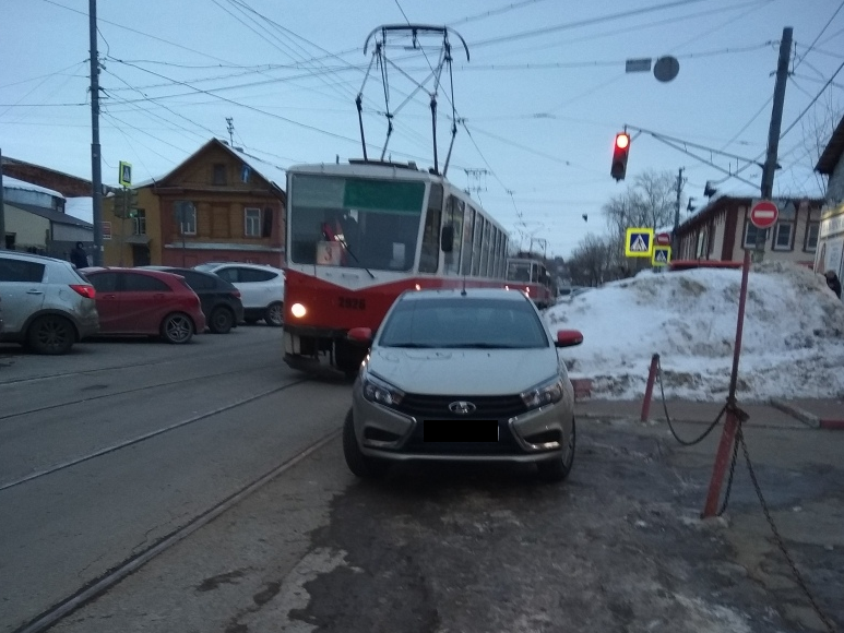 Image for Преступление и наказание: куда жаловаться на королей парковки в Нижнем Новгороде