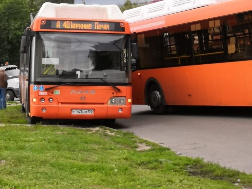 Два автобуса с пассажирами попали в ДТП на Южном шоссе в Нижнем