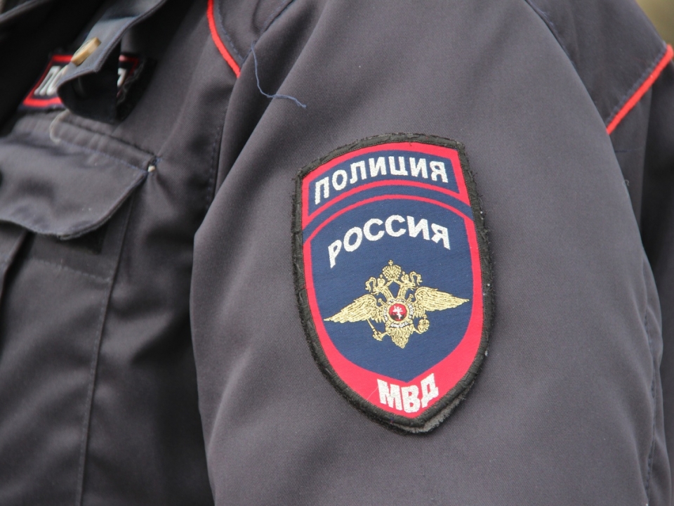 Нижегородский полицейский получил ожоги глаз и кожи от угонщика авто