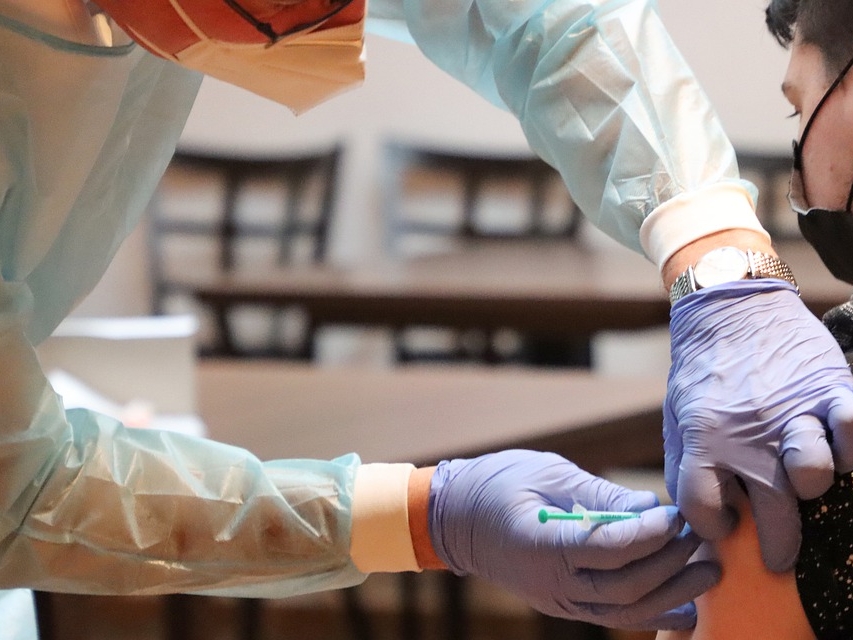 Более 1500 нижегородцев прошли вакцинацию от коронавируса