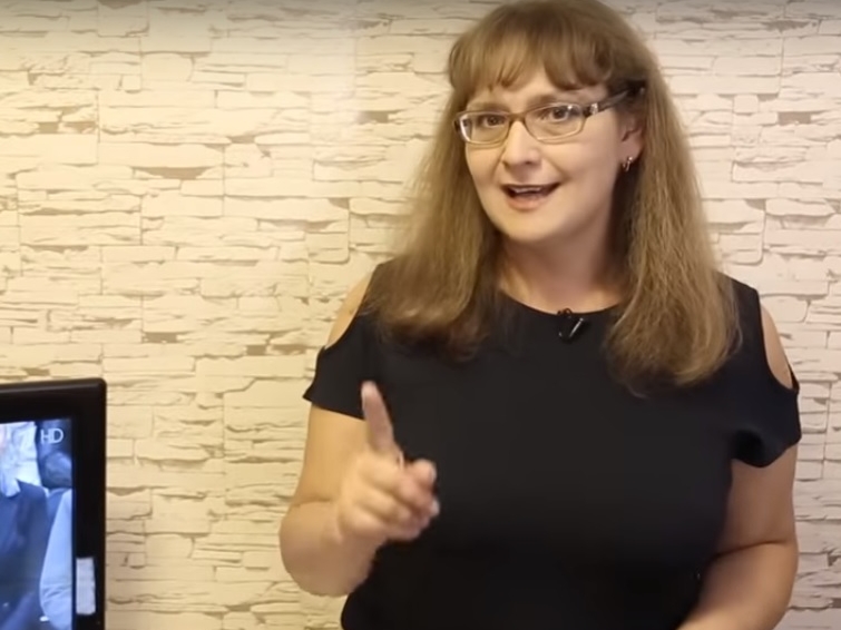 Учительница-блогер Татьяна Гартман отреагировала на критику Соловьёва 
