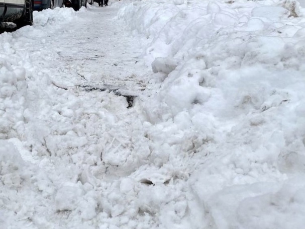 Image for Нижегородский мэр Шалабаев пригрозил коммунальщикам штрафами за плохую уборку снега