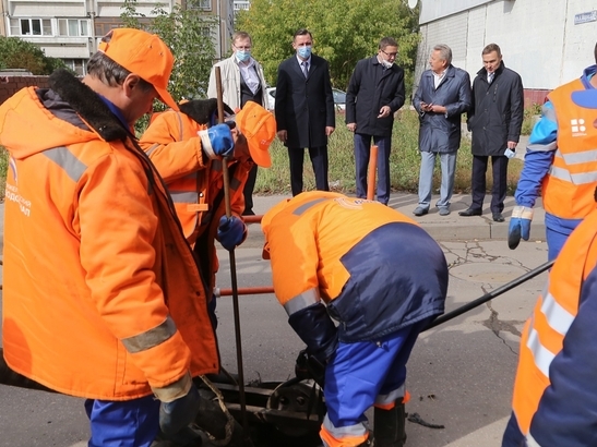 Работу системы реагирования аварийных бригад Нижегородского водоканала проверил Дмитрий Сивохин