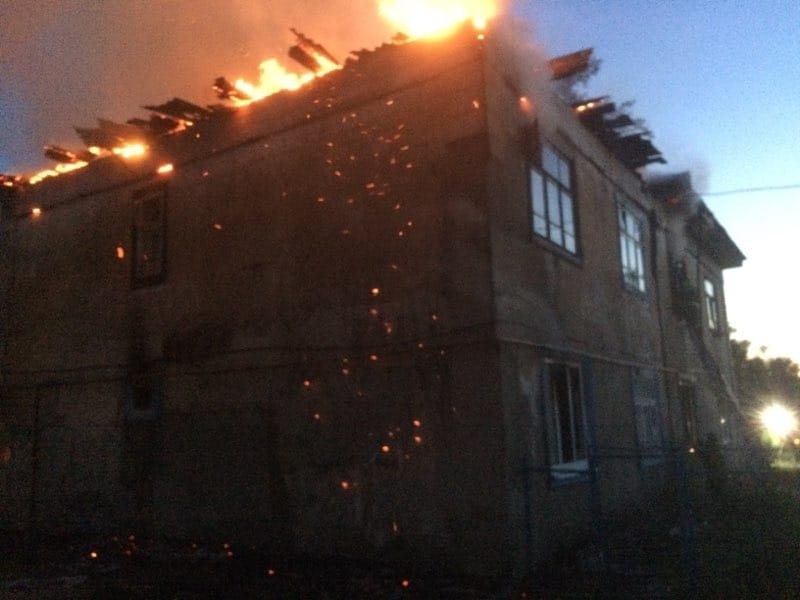 Image for 4 квартиры сгорели дотла в страшном пожаре на Бору