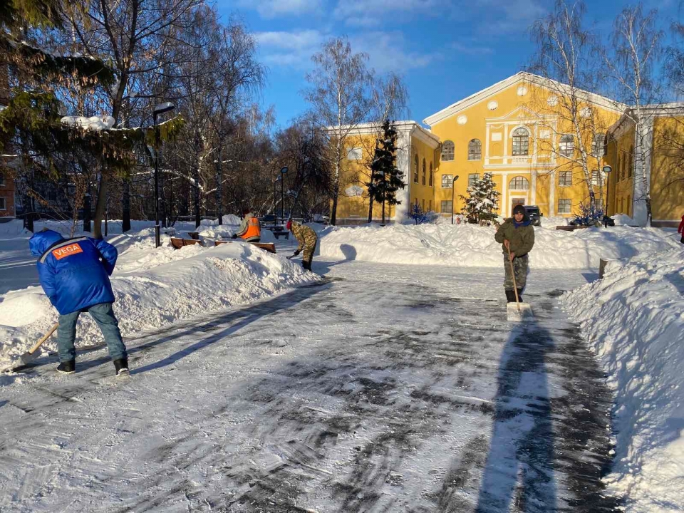 Image for Свыше 180 тысяч кубометров снега вывезли с улиц Нижнего Новгорода за минувшую неделю
