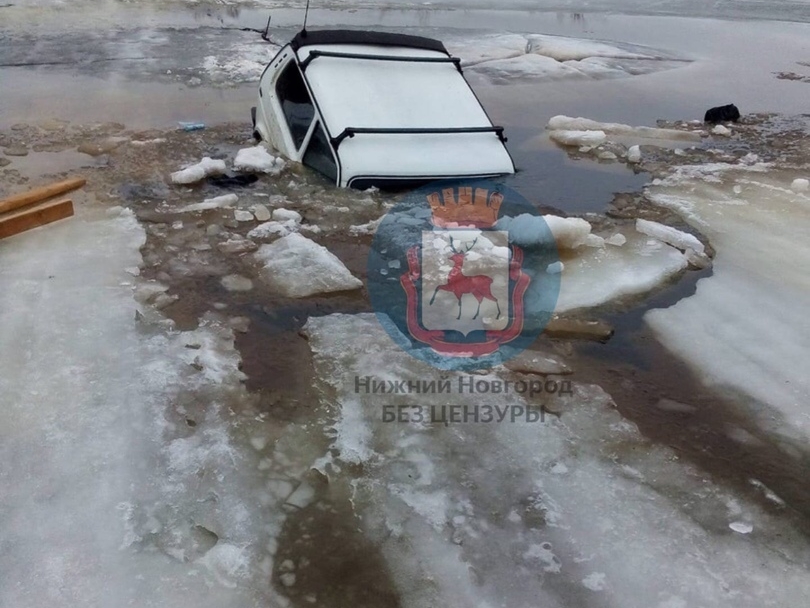 Image for Автомобиль провалился под лед на Ветлуге