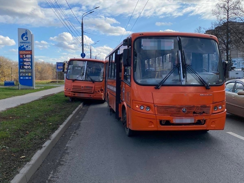 Image for Один человек пострадал при столкновении двух автобусов в Нижнем Новгороде