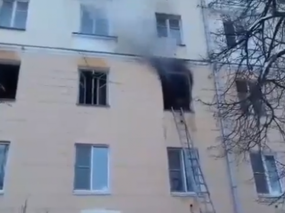 Image for 71 человек и 20 машин тушили пожар на проспекте Ленина в Нижнем Новгороде