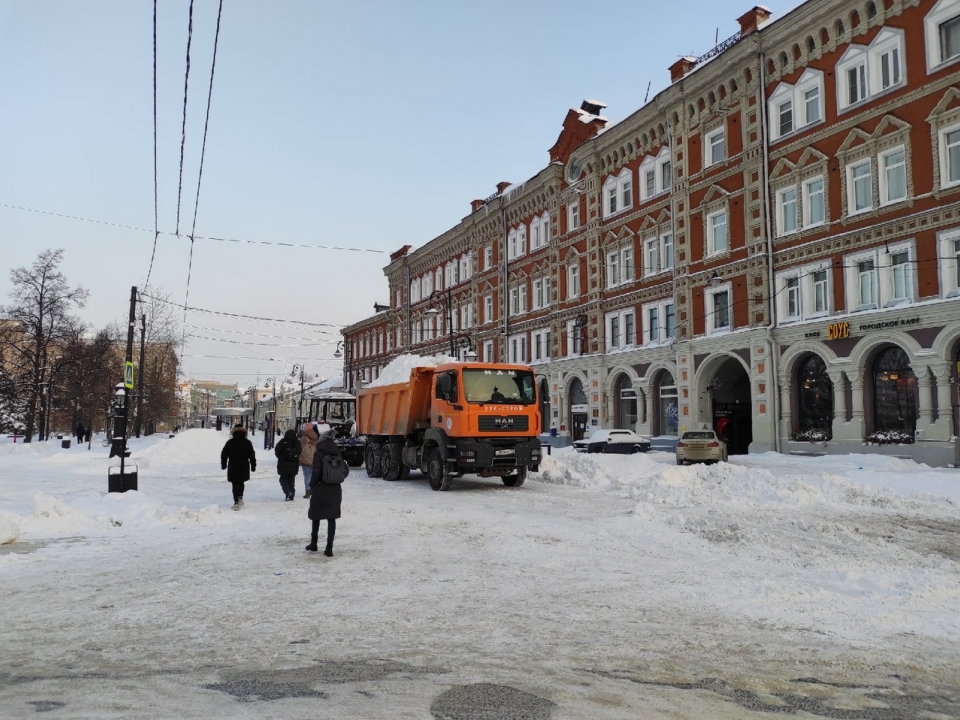 Нижний Новгород мобилизует технику перед снегопадом