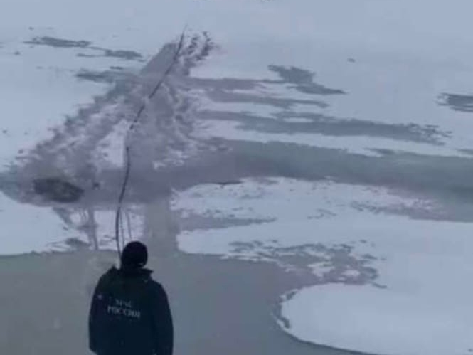 Image for Вмерзшего в лед рыбака обнаружили в озере под Кстовом