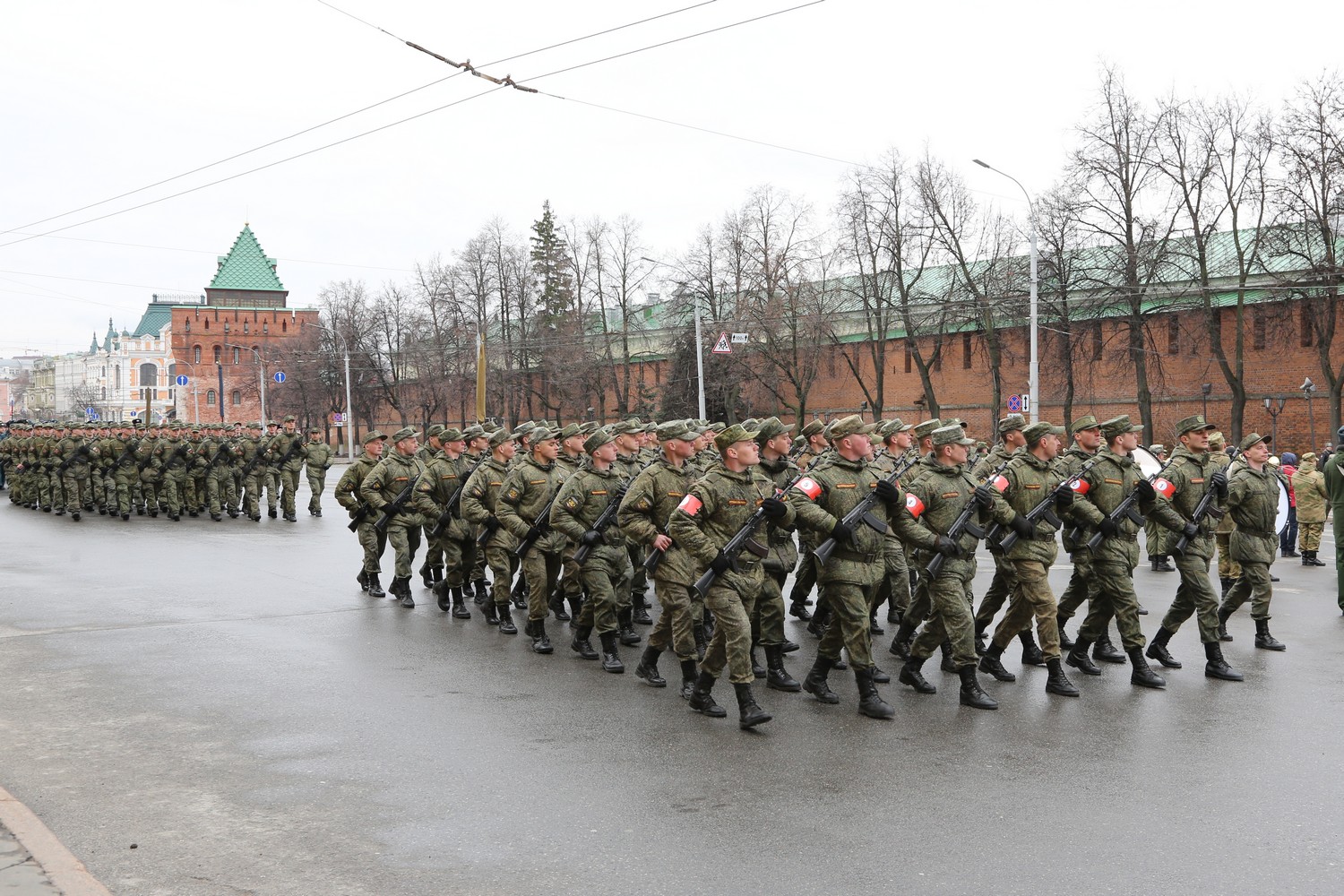 Каким будет май в нижнем новгороде. Парад Победы Нижний Новгород 2019 год. Нижний Новгород парад на Минина. Нижний Новгород подготовка к параду. День Победы Нижний Новгород.