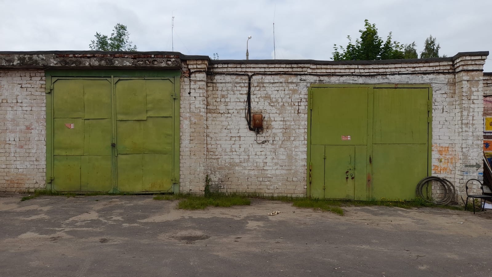 Нижегородцы стали бороться с рекламой наркотиков на домах с помощью  стрит-арта | Открытый Нижний