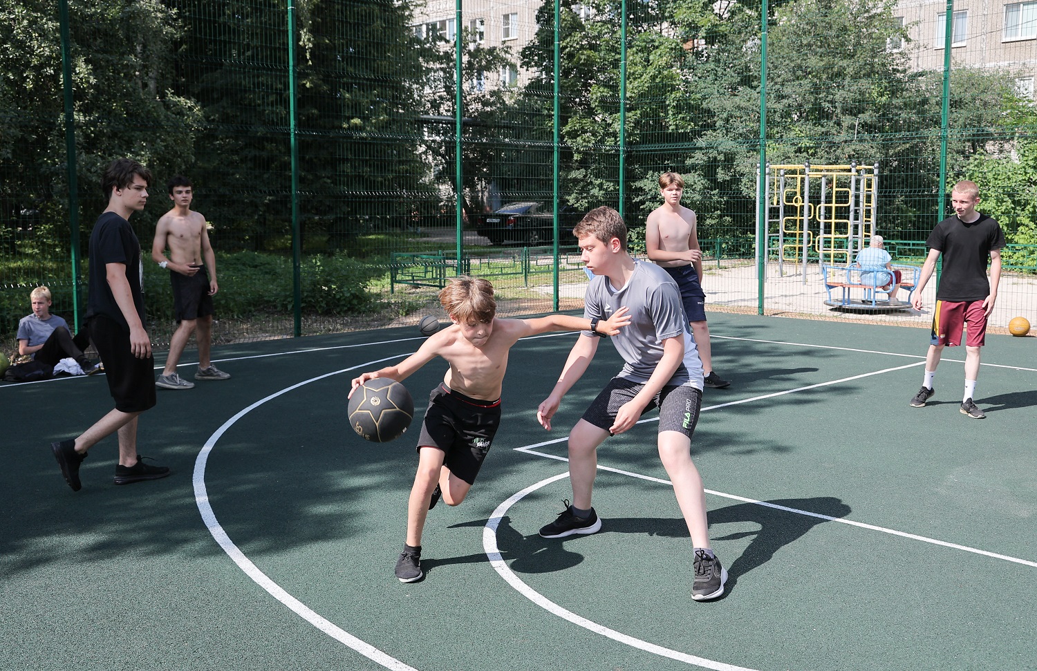 Фото площадки баскетбола