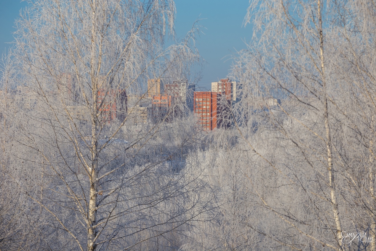 Потепление в нижегородской. Ледяной дождь в Нижнем Новгороде. Нижний Новгород ледяной дождь 2022. Нижегородка в Сибири. В Нижнем Новгороде ожидаются 30 градусные Морозы.