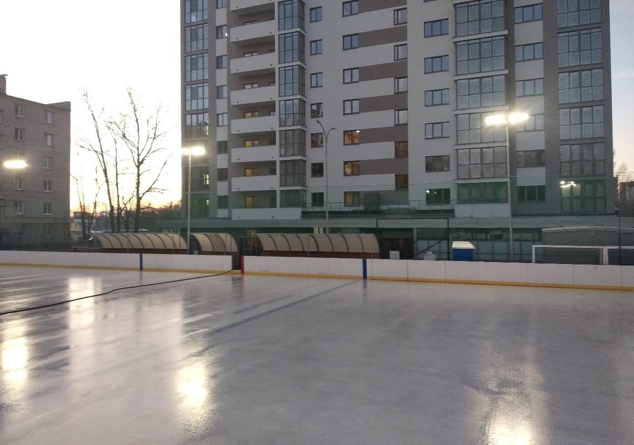 Корейская нижний новгород. Приокский каток Нижний Новгород. Каток Приокский район Нижний Новгород. Каток на улице Нижний Новгород. Каток Нижний Новгород корейская 8.