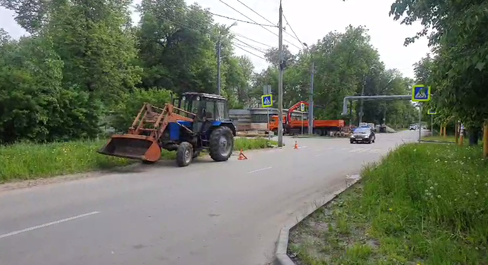 Трактор сбил 13-летнюю девочку в Нижнем Новгороде 22 мая | Открытый Нижний