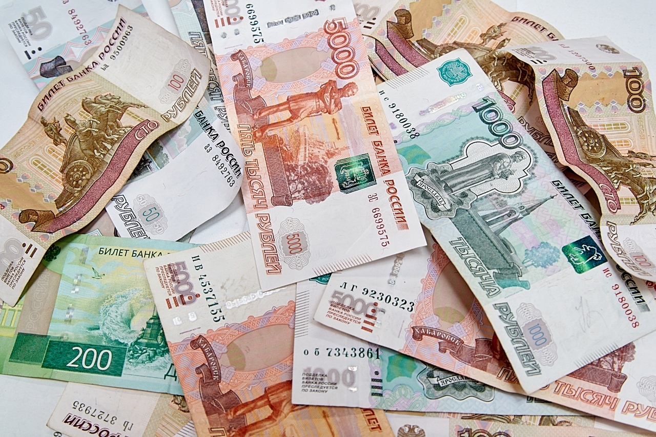 Шесть тысяч. Грант деньги. 450 Миллионов рублей. 6 Тысяч. М2, млрд.руб. 2021.