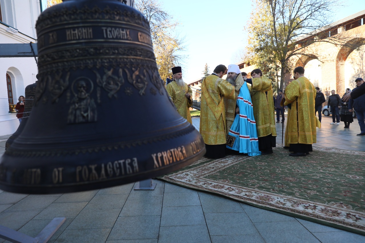 В Нижегородский Кремль привезли колокола