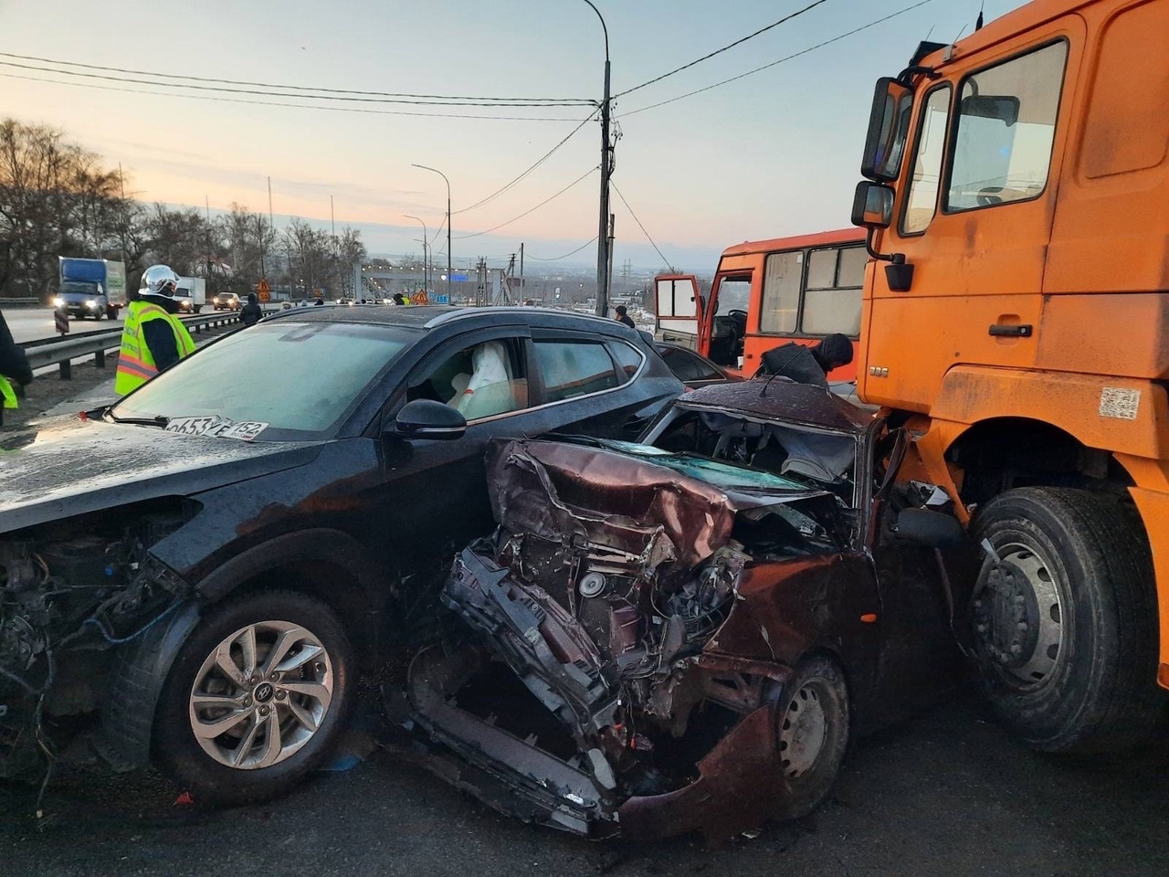 26 автомобилей столкнулись у села Ближнее Борисово в Нижегородской области  | Открытый Нижний