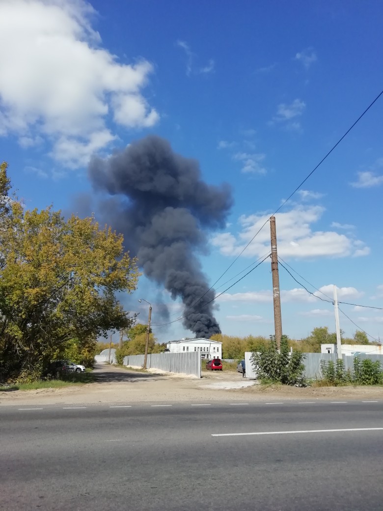 Погода в дзержинске. Пожар в Дзержинске Нижегородской области. Пожар в промзоне г.Дзержинск Нижегородской области. Пожар в Дзержинске Нижегородской области сейчас. Пожар в промзоне Дзержинска.