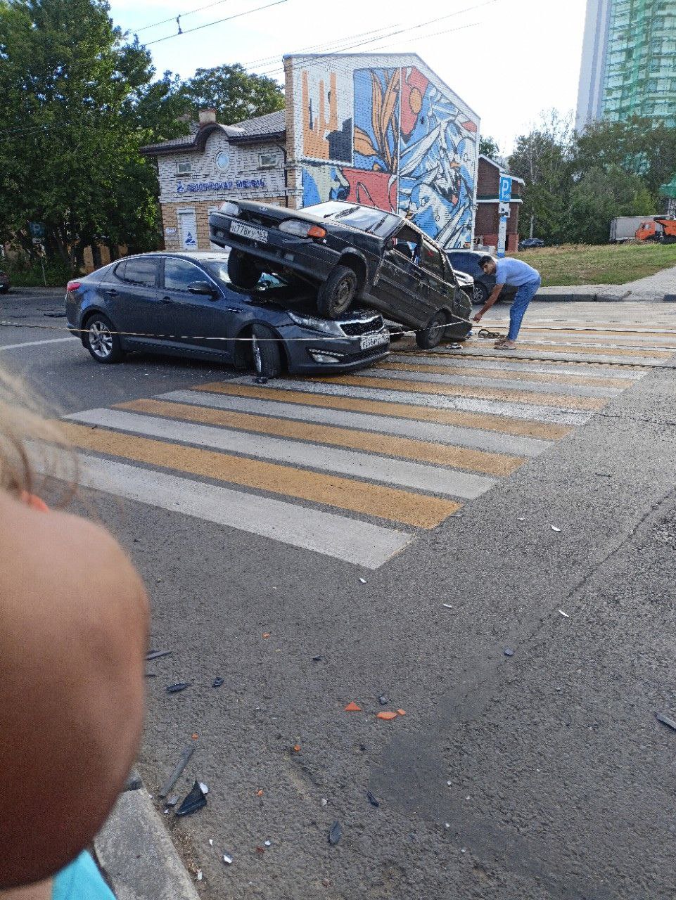 ВАЗ заехал на иномарку в результате ДТП в Нижнем Новгороде | 20.08.2022 | Нижний  Новгород - БезФормата