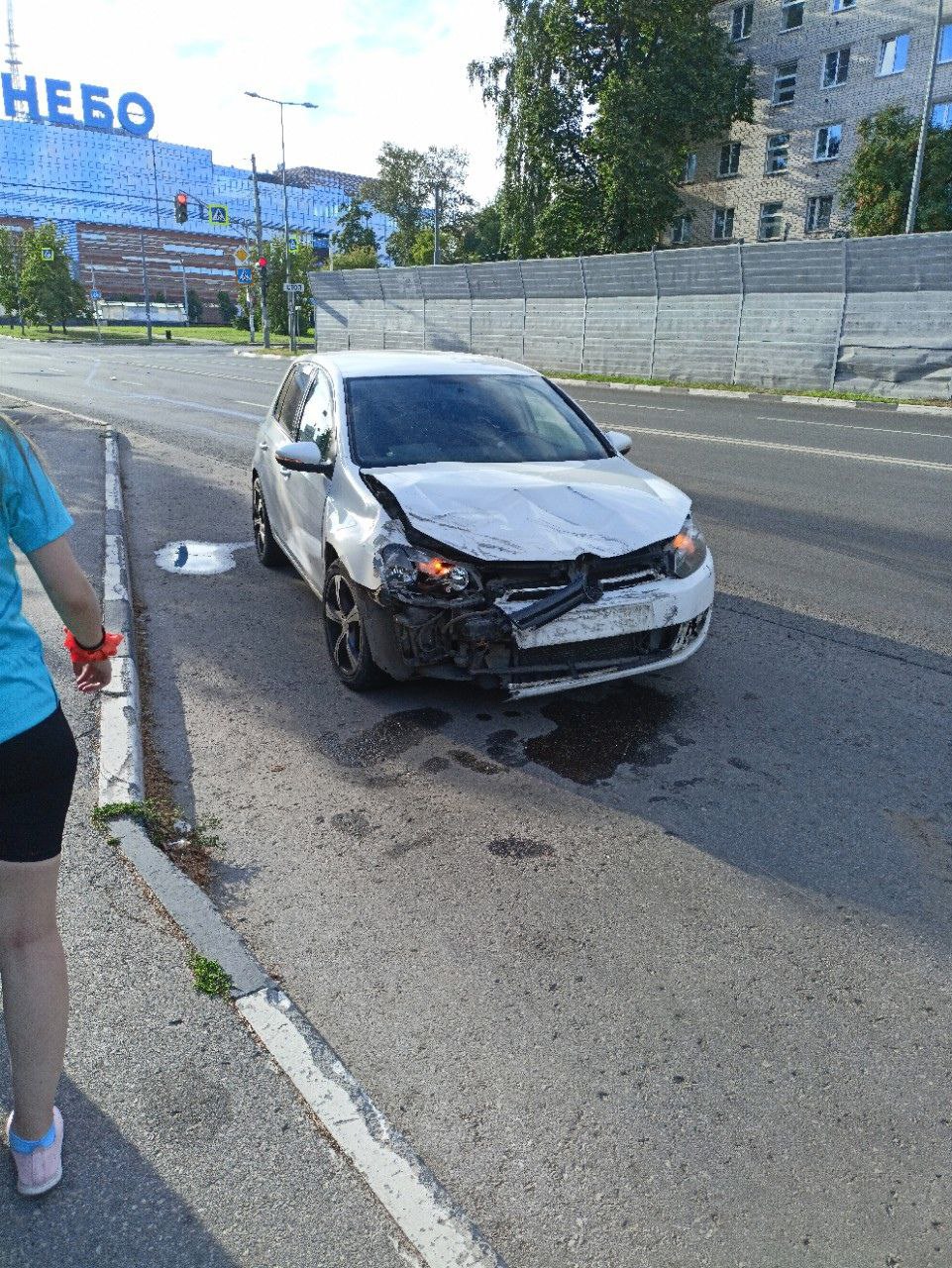 ВАЗ заехал на иномарку в результате ДТП в Нижнем Новгороде | 20.08.2022 |  Нижний Новгород - БезФормата