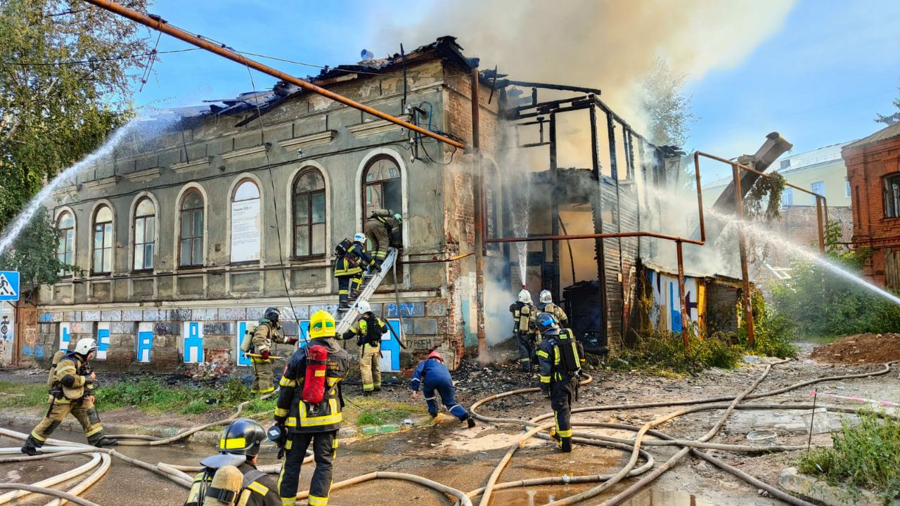 Сгоревший дом на Грузинской в Нижнем Новгороде еще не признали ОКН |  Открытый Нижний