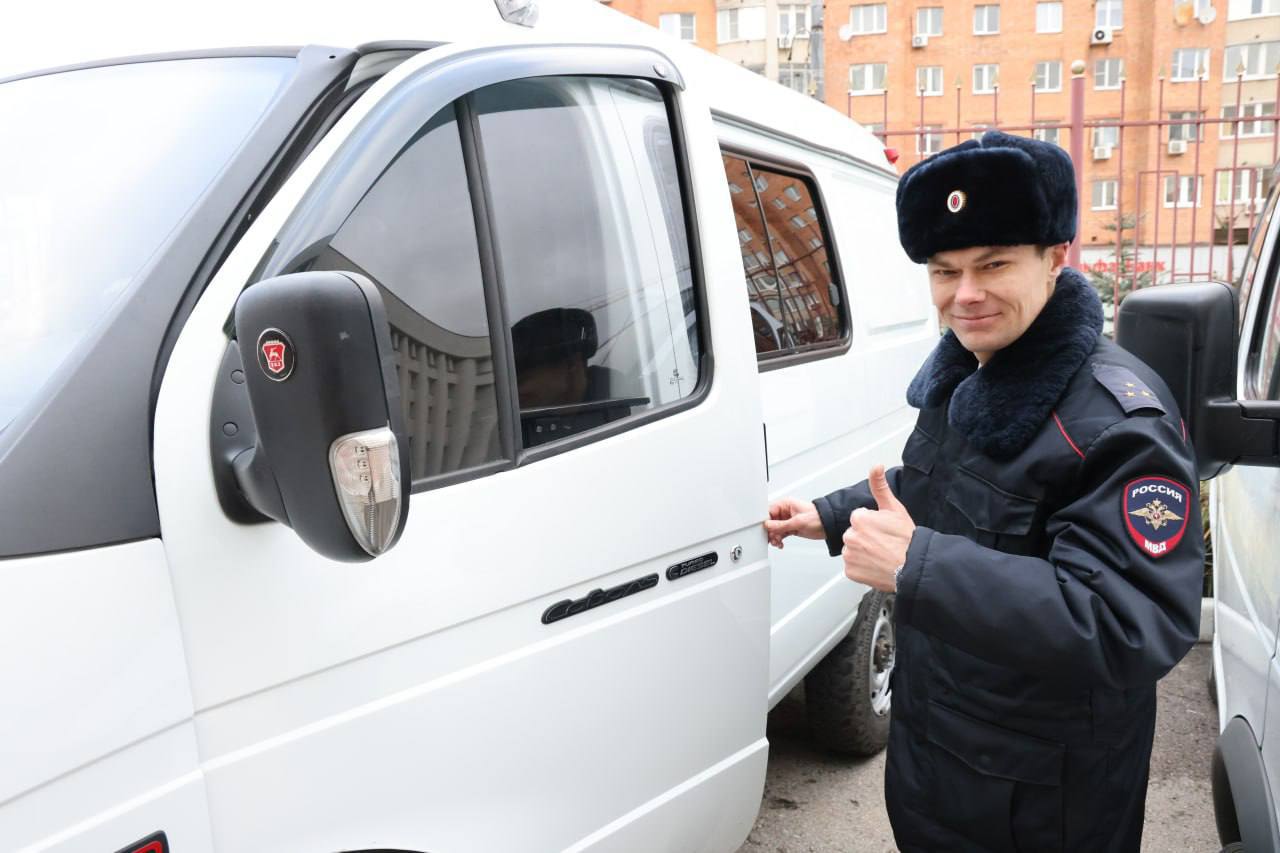 Нижегородские полицейские получили ключи от новых машин | 10.11.2023 | Нижний  Новгород - БезФормата