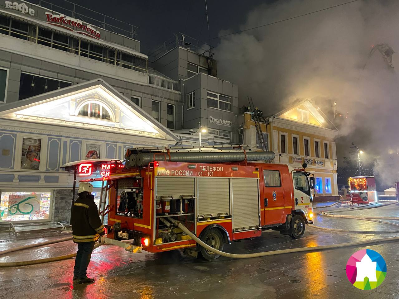 Около 200 кв. м составила площадь пожара в кафе на Большой Покровской |  Открытый Нижний