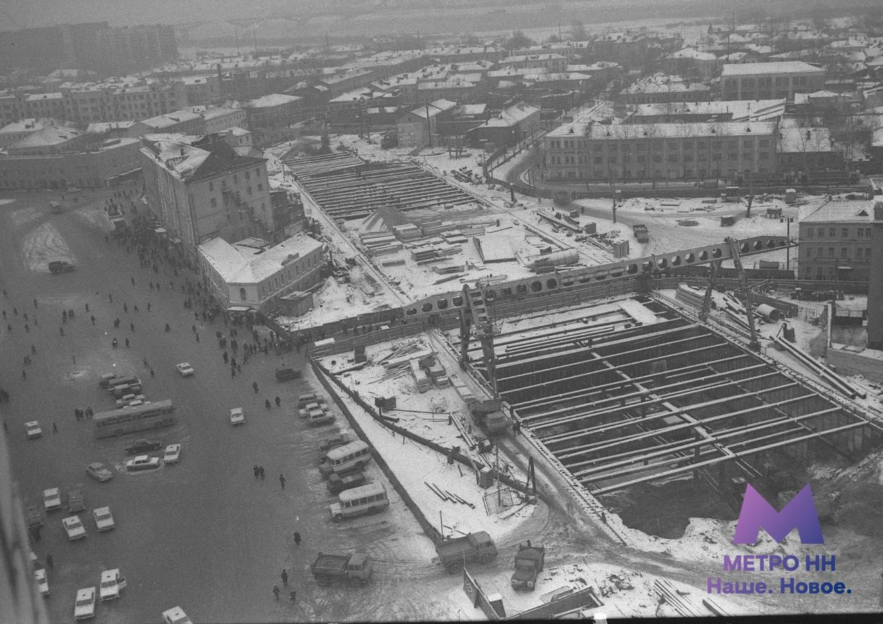 Опубликовано архивное фото площади Революции в Нижнем Новгороде |  28.12.2023 | Нижний Новгород - БезФормата