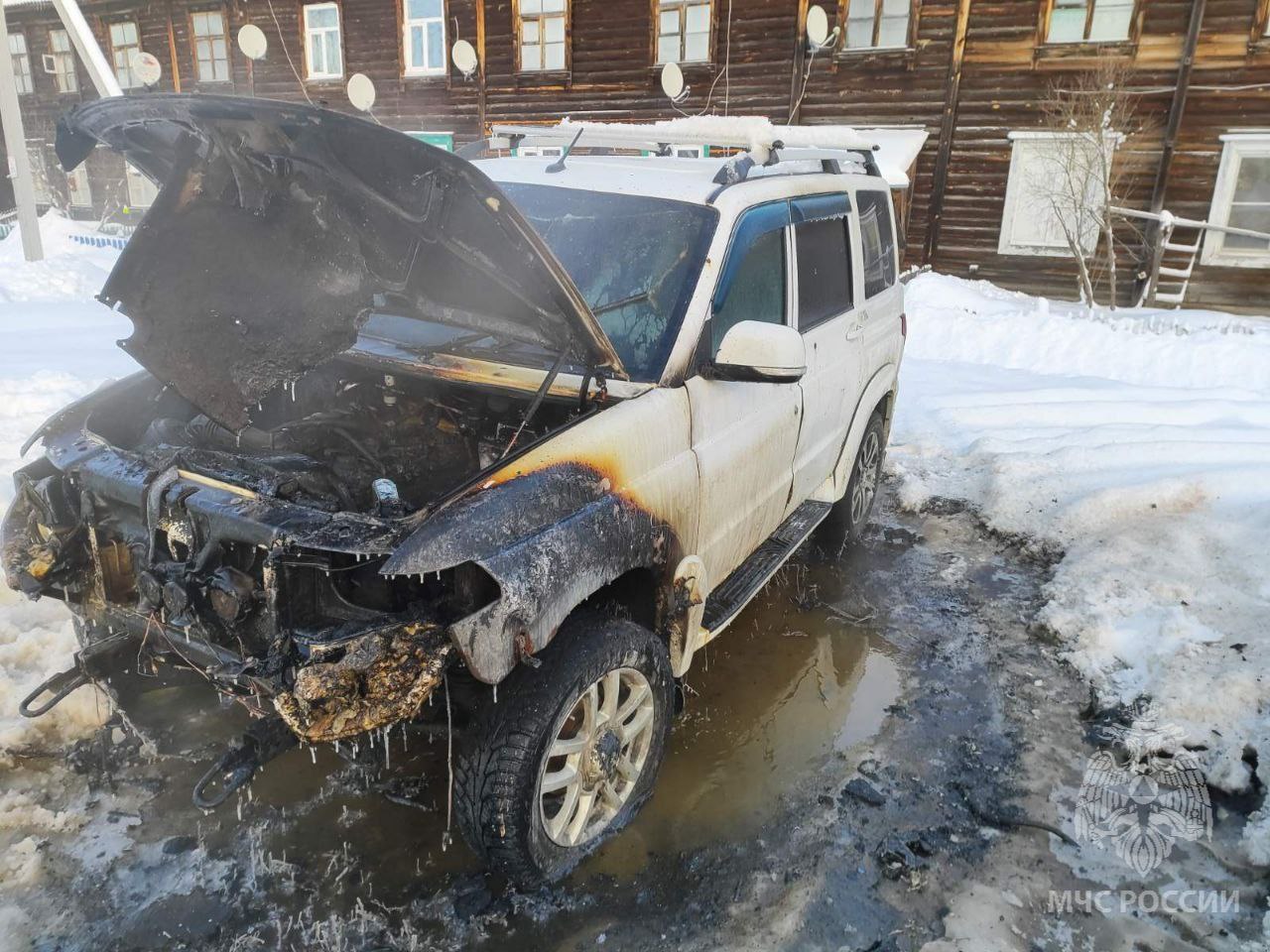 Пытавшийся отогреть машину в мороз нижегородец случайно устроил пожар |  Открытый Нижний