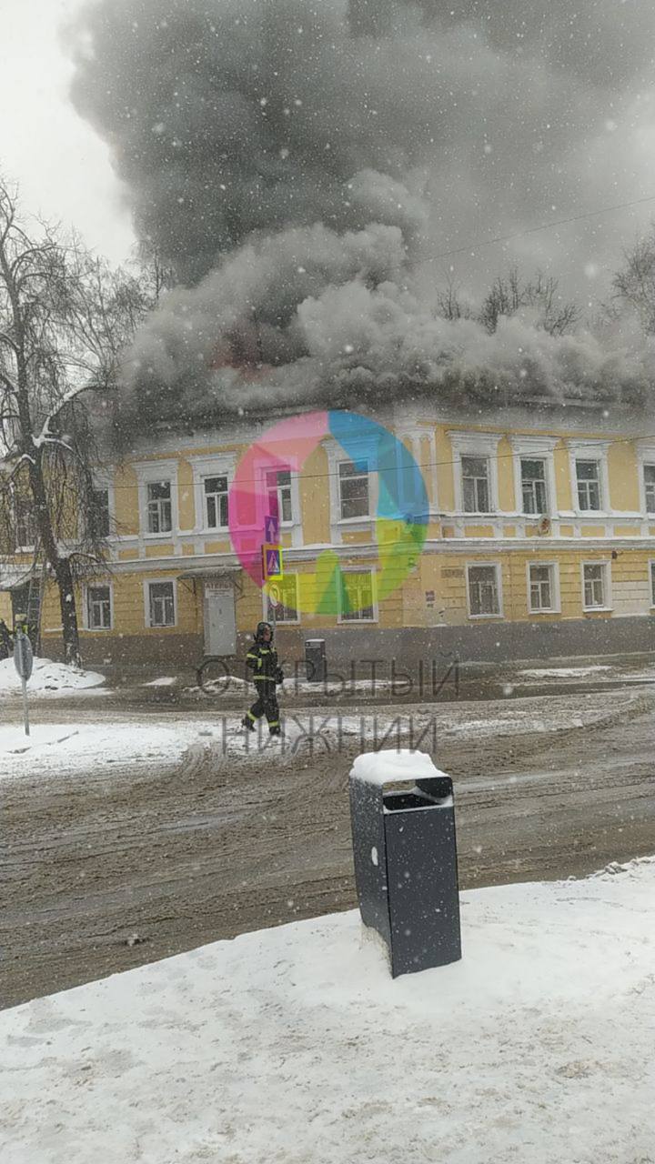 Исторический дом загорелся в центре Нижнего Новгорода | Открытый Нижний