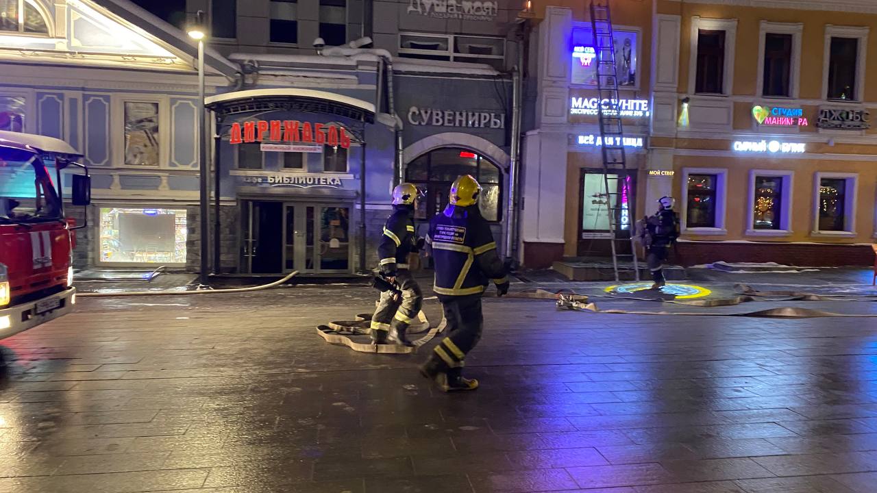 Оперативный штаб разворачивают на месте пожара на Большой Покровской |  08.12.2023 | Нижний Новгород - БезФормата