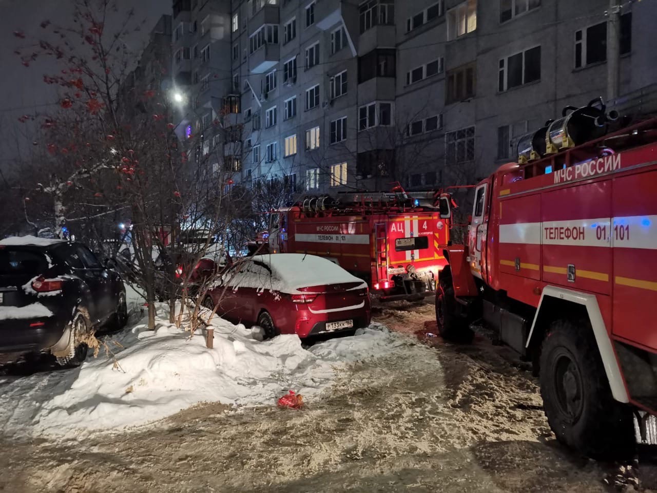 Пожарные с трудом проехали к горящей многоэтажке в Нижнем Новгороде |  Открытый Нижний