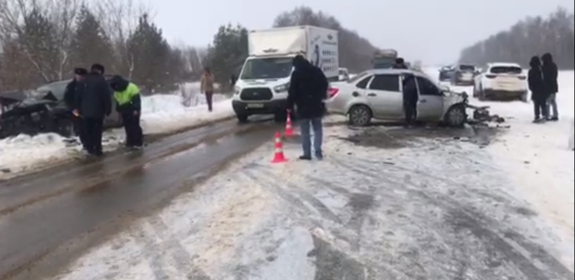 Три человека пострадали в ДТП с двумя легковушками в Шатковском районе |  20.02.2023 | Нижний Новгород - БезФормата