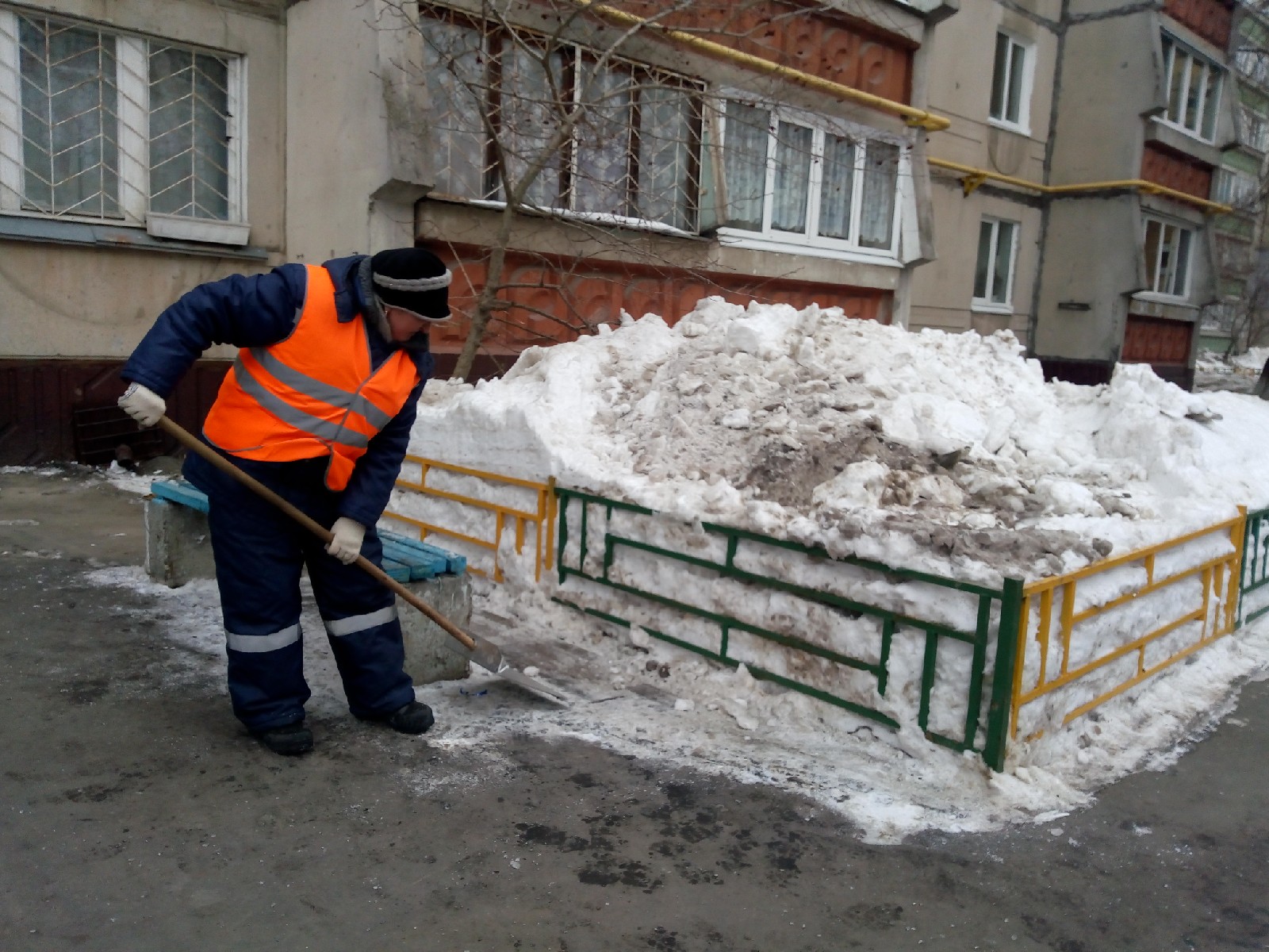 Лефортово уборка снега